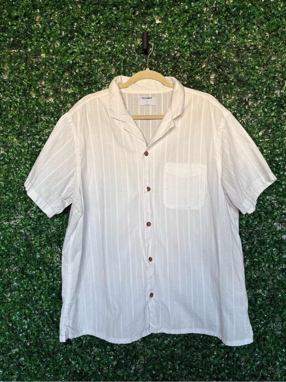 Old Navy White Cotton Short-Sleeve Casual Button-Down Shirt